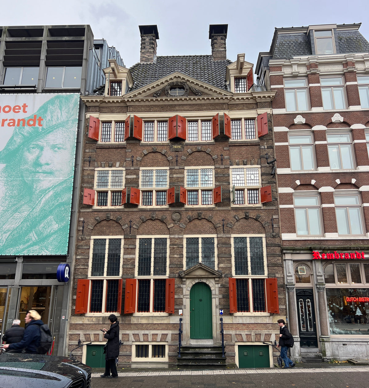 Façade actuelle de la Maison de Rembrandt au 4 Jodenbreestraat à Amsterdam