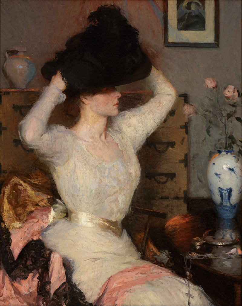Dame, die einen Hut probiert (Der schwarze Hut) - Frank Weston Benson