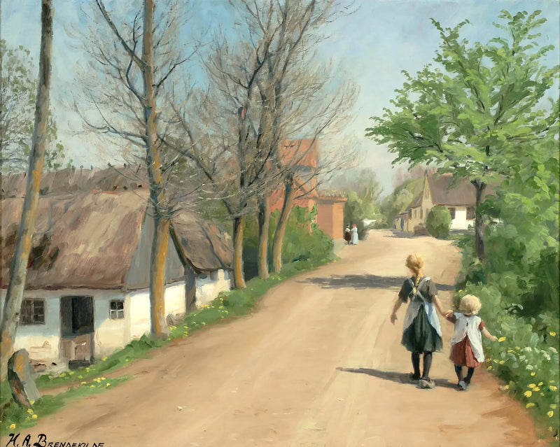 Zwei Kinder, die Hand in Hand auf einer Dorfsstraße gehen. - H. A. Brendekilde