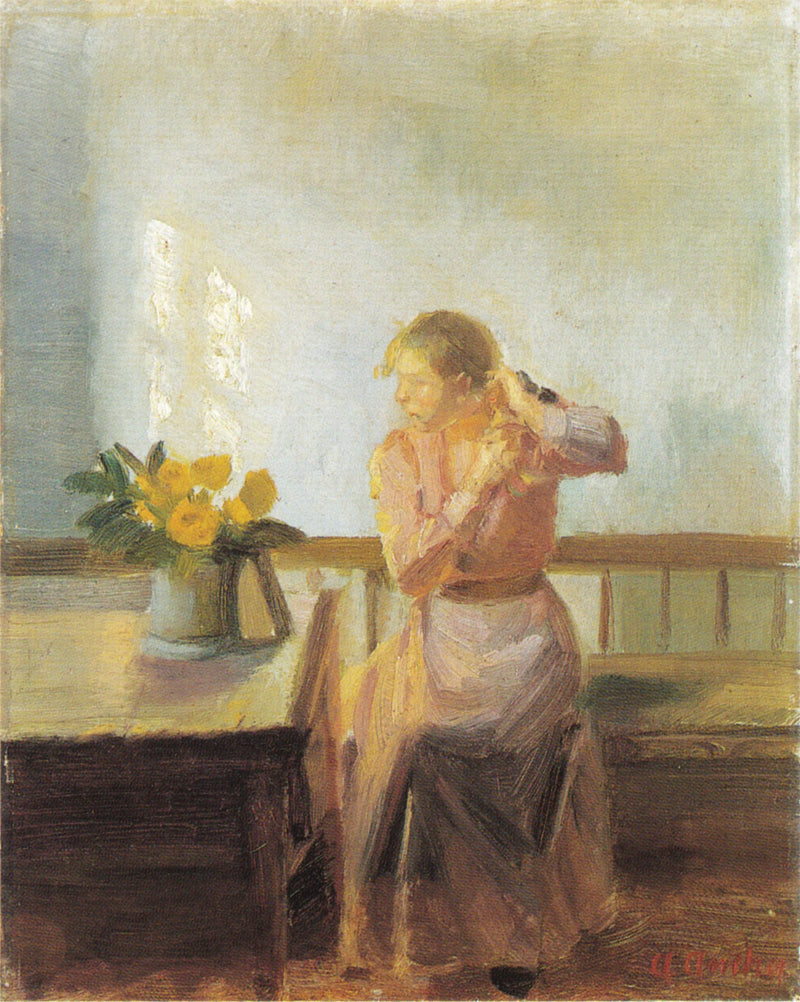 Frau sitzt und flechtet sich die Haare – Anna Ancher