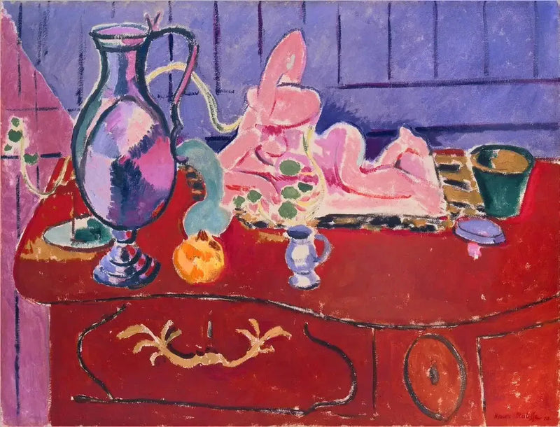Statue und Kanne mit Rosen auf einer roten Kommode - Henri Matisse