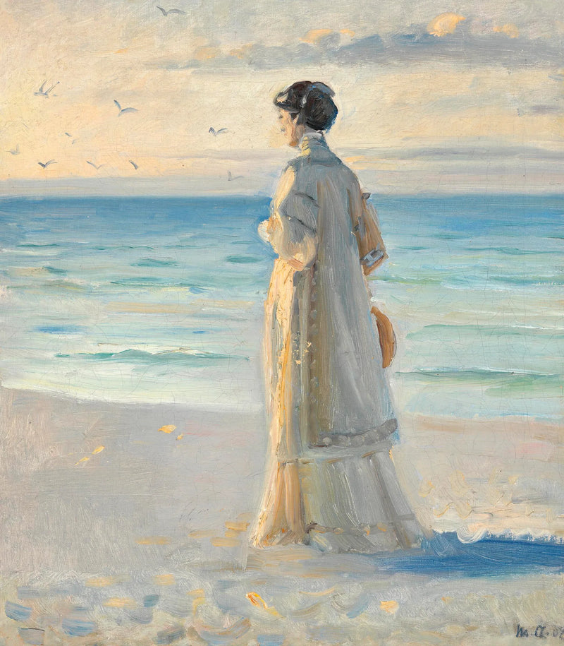 Eine Frau in einem langen, leichten Sommerkleid blickt am Strand von Skagen aufs Meer. – Michael Peter Ancher