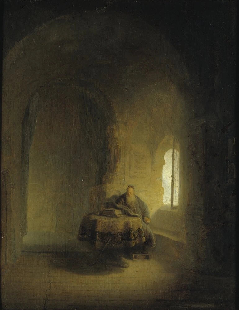 Ein alter Gelehrter neben einem Fenster in einem gewölbten Raum - Rembrandt